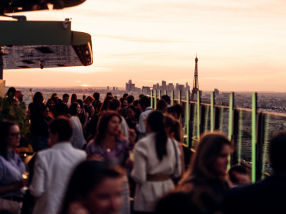 Skybar Paris : le rooftop le plus haut de la capitale lance la saison des terrasses… à 115m d’altitude !