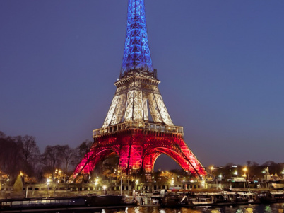 La Tour Eiffel en bleu blanc rouge pour ce 13 novembre