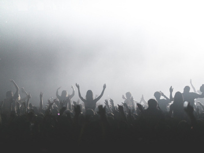 concert festival ambiance