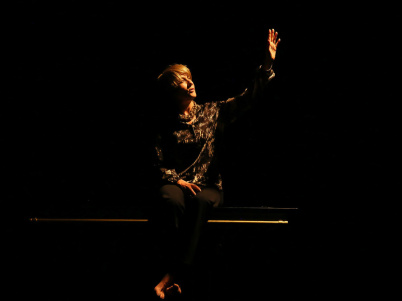 Françoise par Sagan : Caroline Loeb incarne l’écrivaine au Théâtre de Poche à Paris