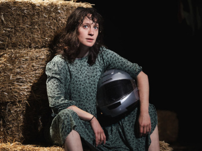 Queen Kong au Théâtre Paris-Villette : un cri de liberté contre les normes sociales