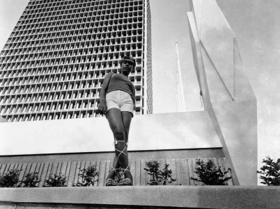 Paul Kodjo : Photoromance, l’exposition photo qui raconte Abidjan au Palais de Tokyo