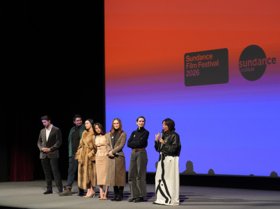 Charli xcx et l’équipe de The Gallerist à Sundance 2026