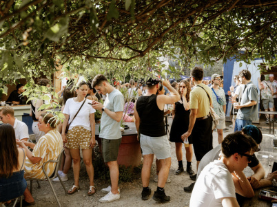 88 Ménilmontant : la friche estivale éphémère de La Bellevilloise s'ouvre à nous