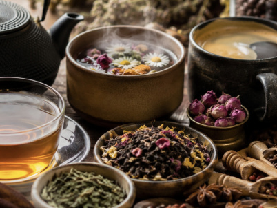 Alma Botanica, l'épicerie-herboristerie qui permet de créer son propre mélange de thé