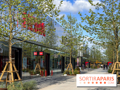 Un complexe shopping-loisirs XXL ouvre ce jeudi en Essonne avec fontaine, shows et parc à dinosaures