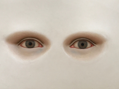 Serena Carone : une exposition dans un monde de faïence et de faux-semblants à la galerie Perrotin