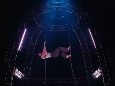 Amélia, spectacle aérien à la Scala Paris