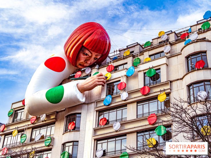 Yayoi Kusama chez Louis Vuitton sur les Champs-Elysées - photos 