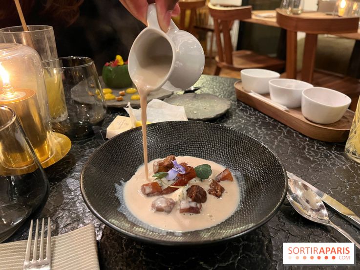 Ma Dame, le restaurant de l'hôtel Marignan Champs-Elysées - Bouillon châtaignes guanciale ricotta