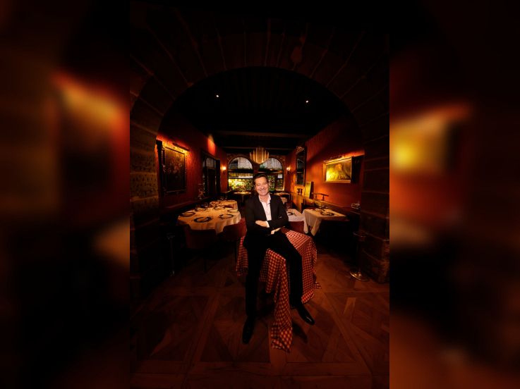 Laurent Gerra se met à table : son nouveau spectacle aux Folies Bergère