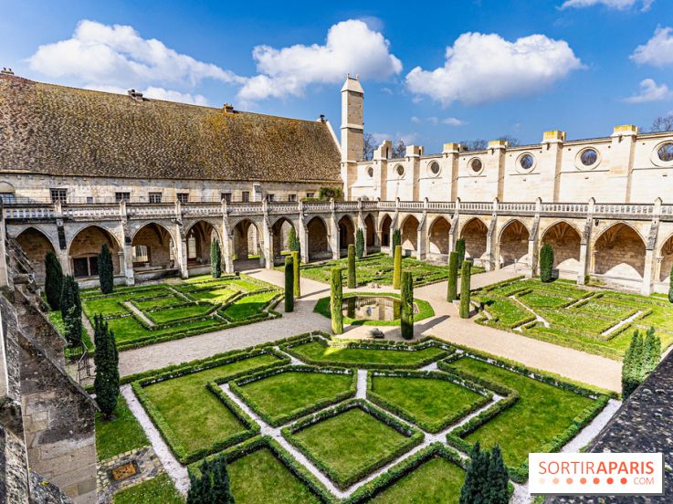 L'Abbaye de Royaumont - les photos -  jardin - bâtiment des moines