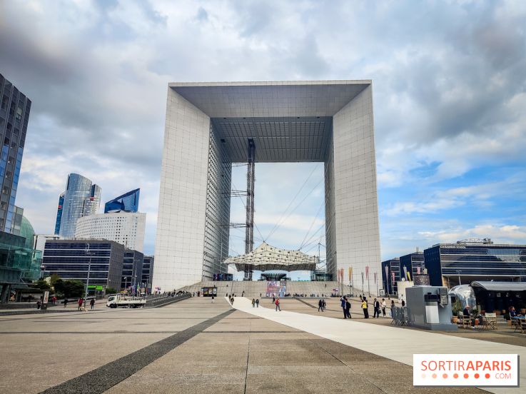 La Tête dans les Nuages - la Défense - IMG20240523094911
