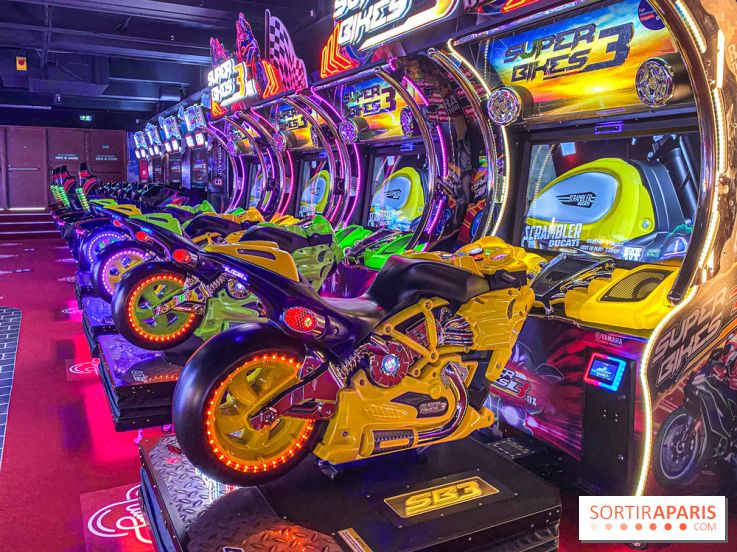 La Tête dans les Nuages - la Défense - IMG 7989