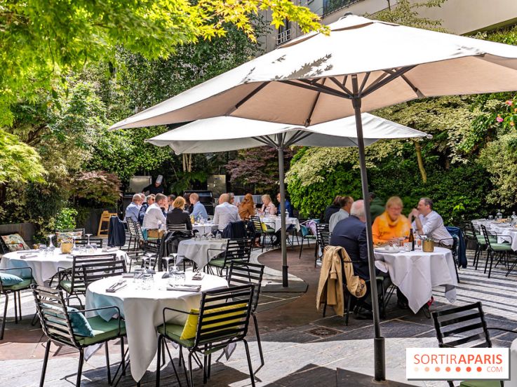 La terrasse du Jardin Privé à Châtelet Les Halles en mode barbecue