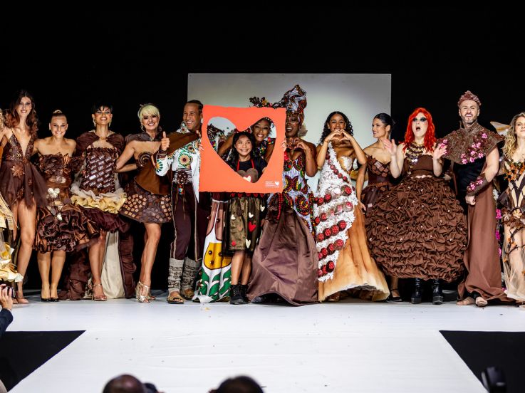 Salon du chocolat 2024 : Rendez-vous à Paris Expo - Porte de Versailles - Soiree Ouverture 04 Defile 0111