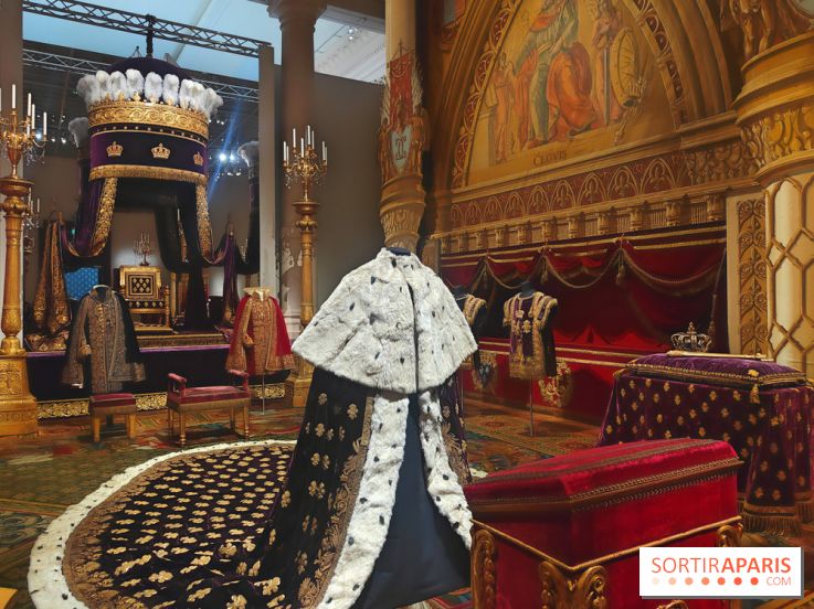Le Dernier sacre : l'exposition immersive dans les coulisses d'un couronnement au Mobilier national