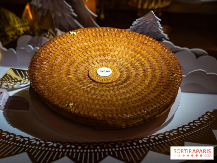 Bûche de Noël Lenôtre 2025 : Le train des Merveilles et les créations de fête - photos - A7C07620