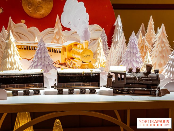 Bûche de Noël Lenôtre 2025 : Le train des Merveilles et les créations de fête - photos