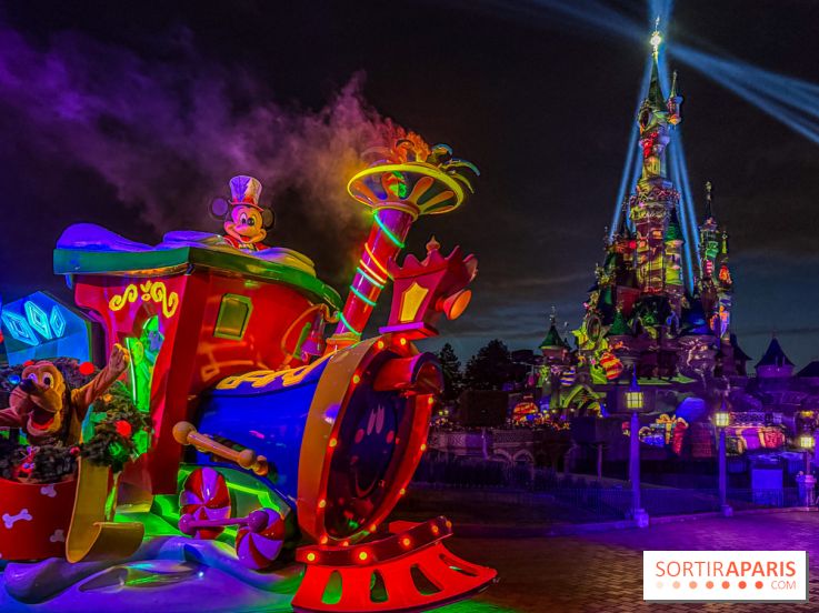 Noël à Disneyland Paris : Disney's Enchanted Christmas - Parade