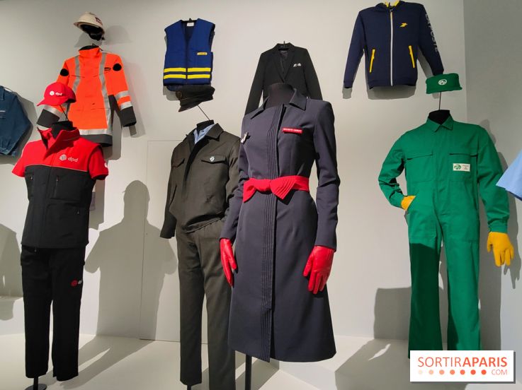 Sous toutes les coutures : une exposition sur le vêtement de travail au Musée Postal