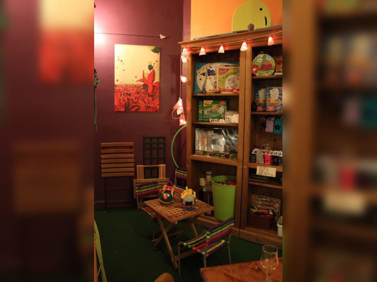 Pendant que les enfants jouent