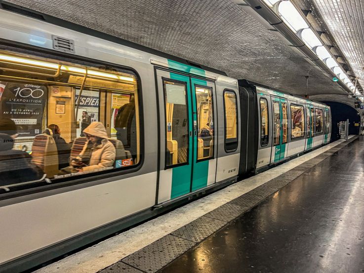 Marathon de Paris 2025 : suivez les coureurs en métro, les stations sur le parcours