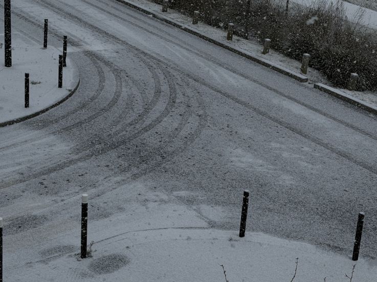 Neige et verglas : une sortie de la N118 fermée dans les Yvelines