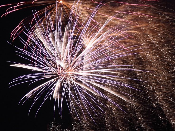 Feu d'artifice du 14 Juillet 2019 à Etampes (91)