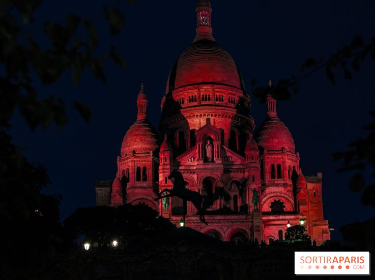 Notre-Dame, Sacré-Cœur, Concorde... des lieux iconiques à Paris s'illuminent en rouge en novembre, voici pourquoi