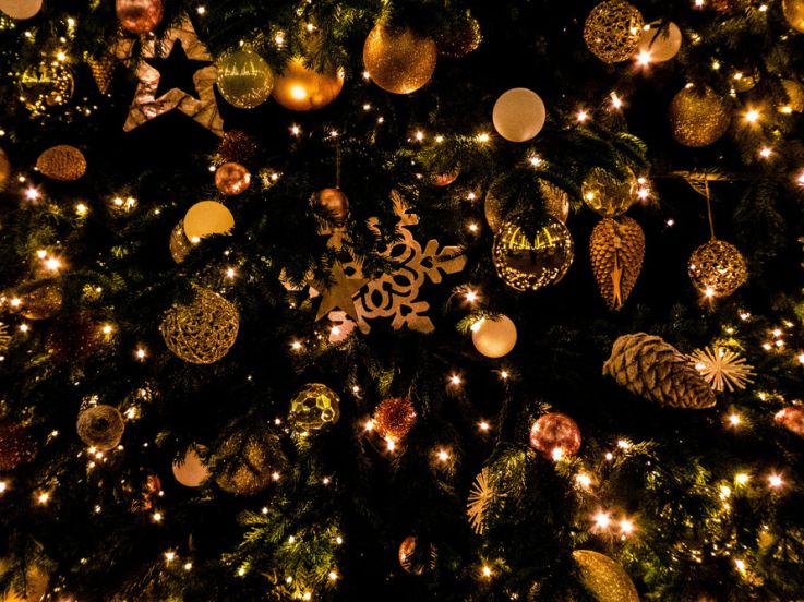 Marché de Noël de Chaumontel (95) : artisanat, spectacle de drones et feu d'artifice !