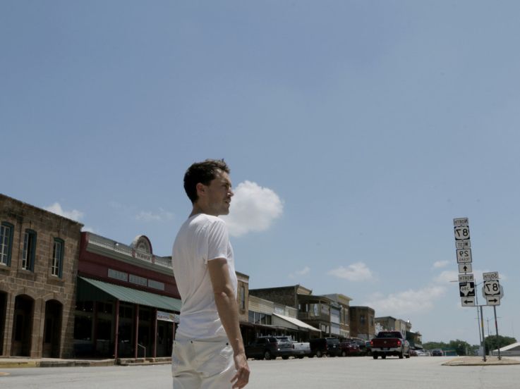 Aime moi : Fabien Ducommun en voyage intérieur au Théâtre des Mathurins