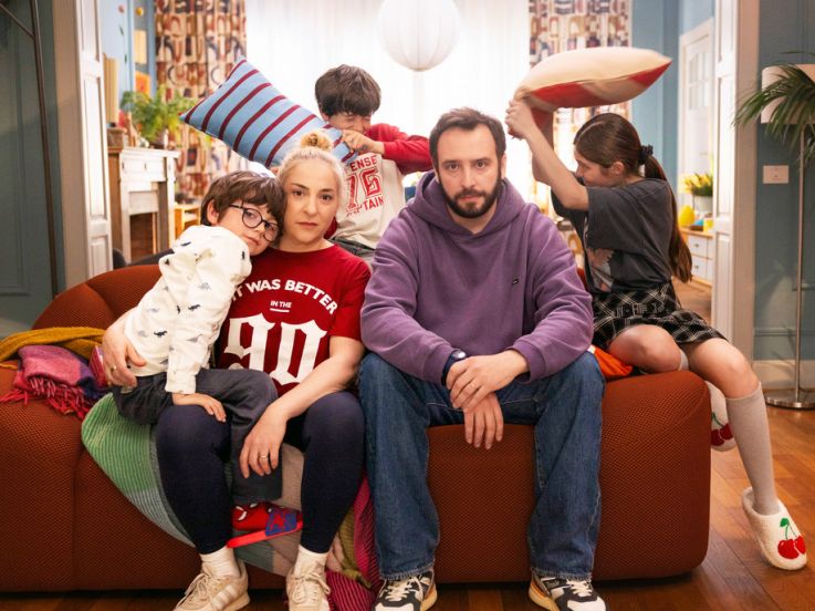 Trois c’est bien : Marilou Berry et Julien Pestel deviennent parents malgré eux
