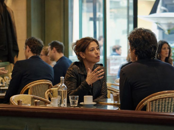 Cinéma : pourquoi les figurants font-ils semblant de parler ?