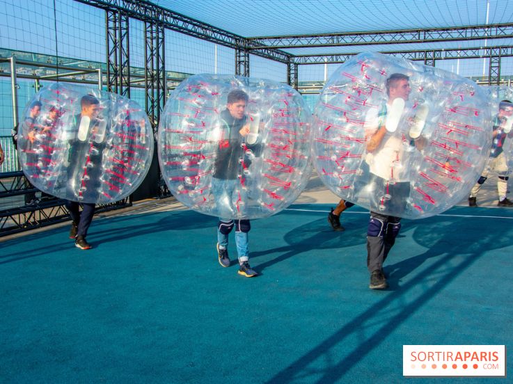 Animation de Bubble Foot sur la Tour Montparnasse