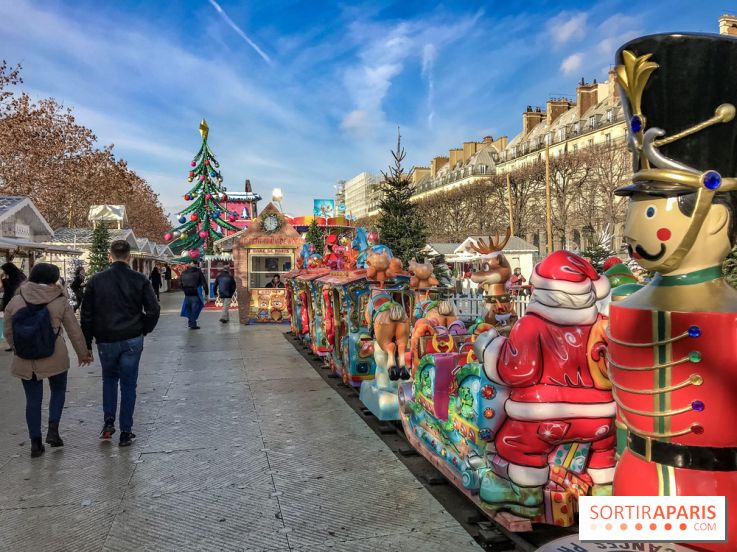 Le Marché de Noël des Tuileries à Paris, manèges