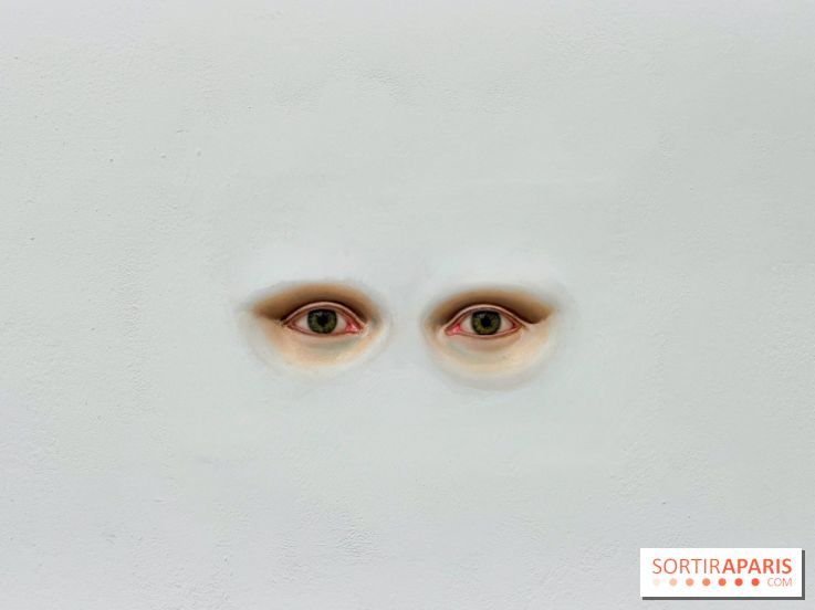 Serena Carone : une exposition dans un monde de faïence et de faux-semblants à la galerie Perrotin
