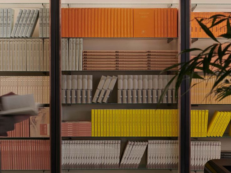 La Queer Library d'Aēsop