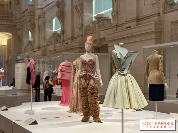 Look, 40 ans de mode au musée : l'exposition couture retrospective du musée des Arts décoratifs