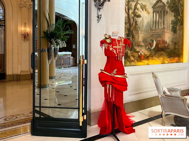 Fashion Week Haute Couture 2023 : une exposition mode gratuite à l'Hôtel Plaza Athénée, à Paris