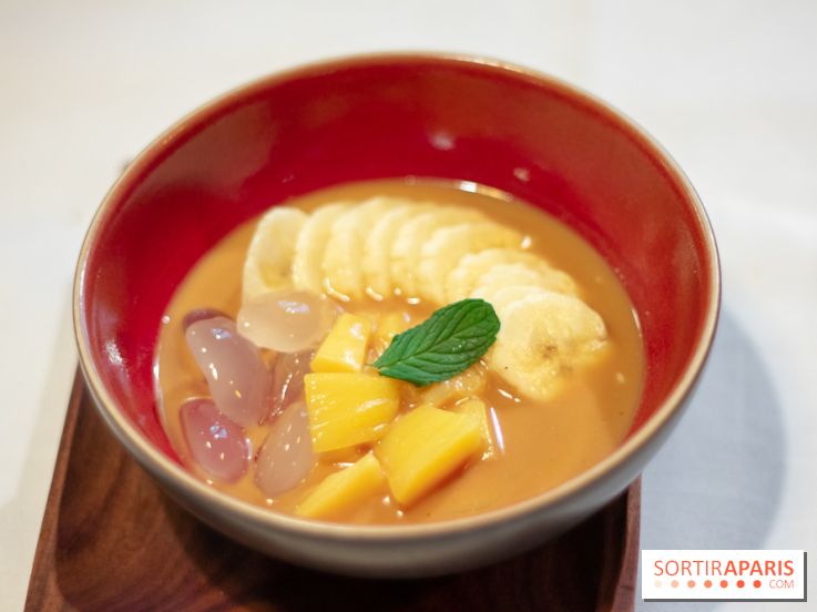 Djakarta-Bali : coupe kolak (banane, fruit de jaquier, fruit de palmier dans du lait de coco et sucre de palme)