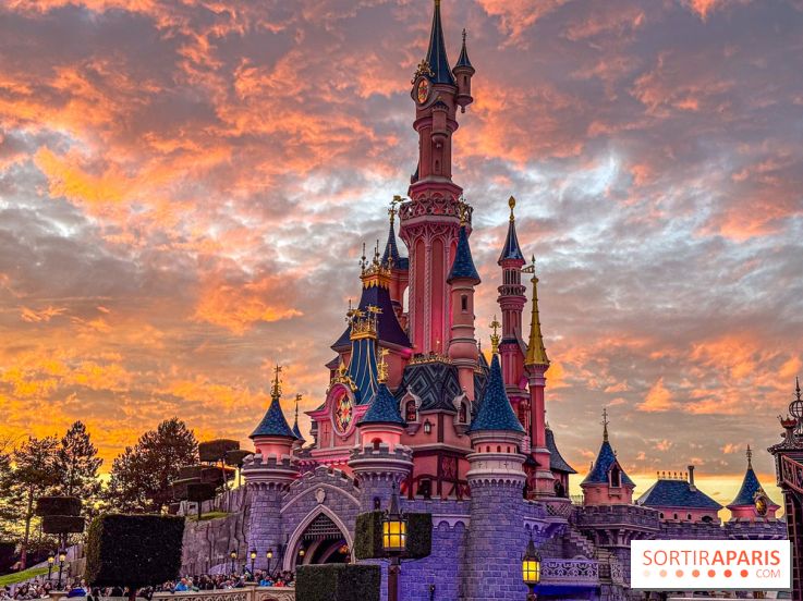 Visuels Disneyland Paris - château coucher de soleil