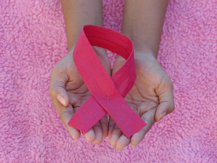 Octobre rose : origine et signification de ce mois de lutte contre le cancer du sein