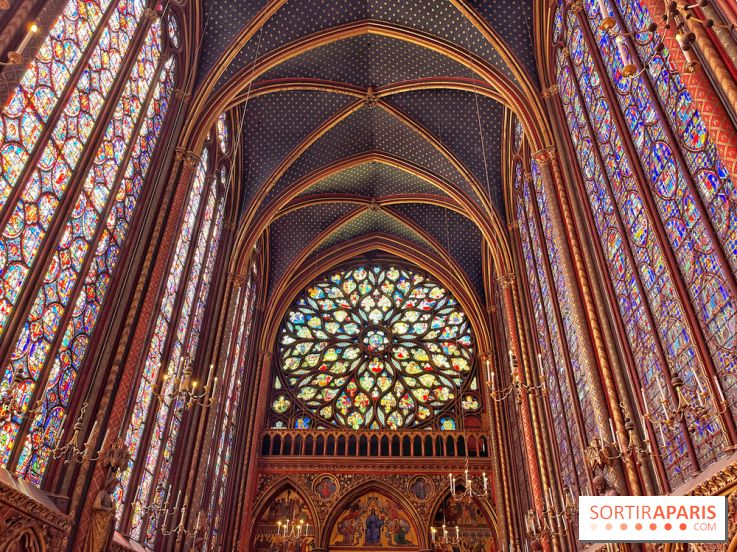 La Sainte-Chapelle et ses 1113 vitraux, un véritable joyau gothique à Paris