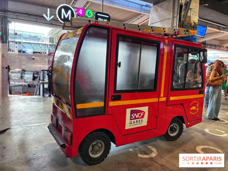Visuels Paris - mini camion pompier gare