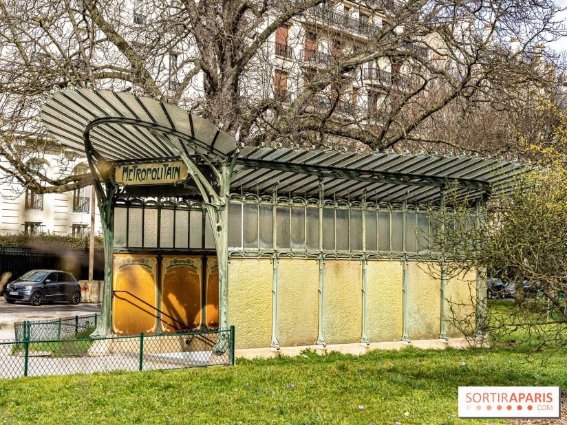  Le dernier édicule de type B d'Hector Guimard - Métro Porte Dauphine  -  A7C5176