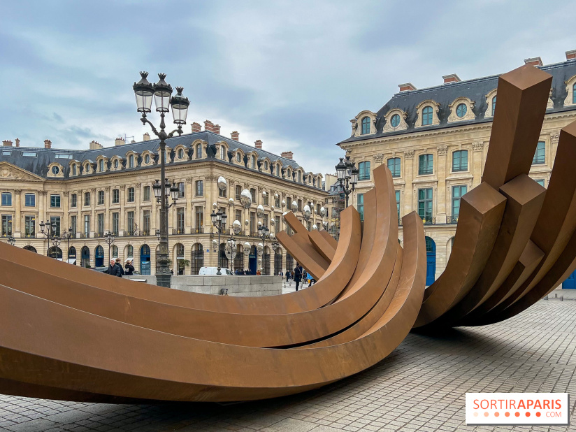 Les installations de Bernar Venet Place Vendôme