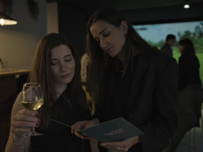 Swing City : un terrain de golf en plein cœur de Paris - neww