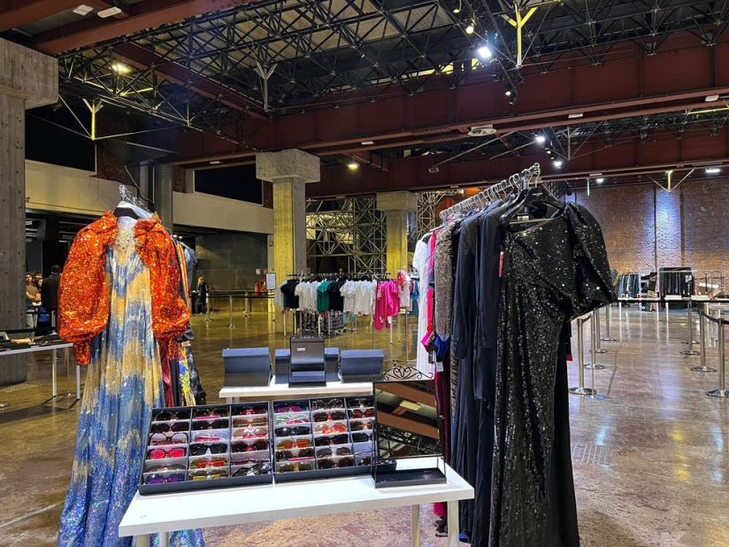 Say Wow ! - SW GALLERY 9