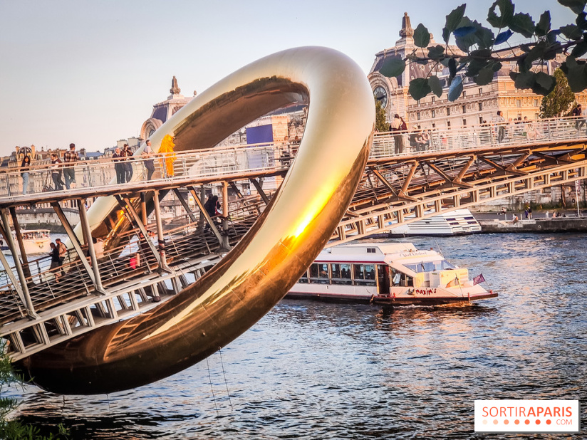 Nuit Blanche 2023 : une installation inoubliable sur la passerelle Léopold Sédar Senghor !